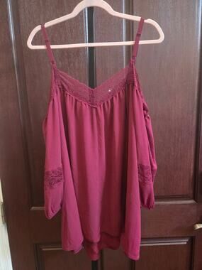 Torrid Chiffon Lace Cold Shoulder Blouse Sz 2 - NWT